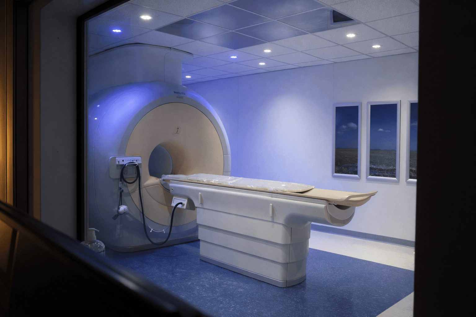 Proyecto Hospital San Juan de Dios | Rayos X y Resonancia Magnética - Proyectos de Arquitectura Hospitalaria WIMAG